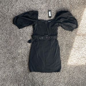 black puff sleeve dress w/ belt